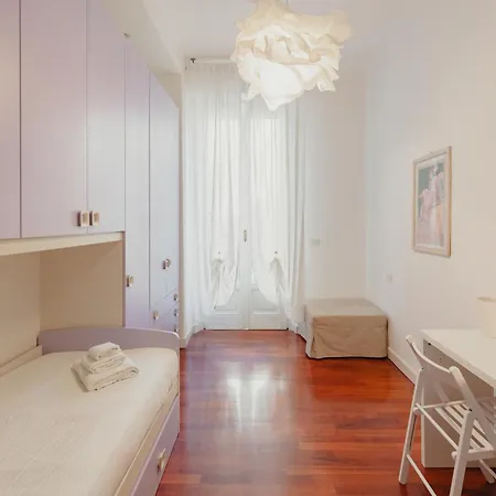 Gohost - Quiet, Bright & Stylish Flat In The Heart Of Apartment *