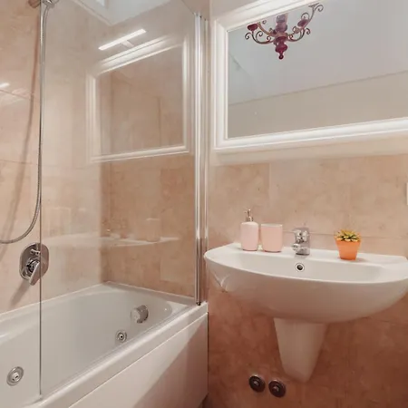 Gohost - Quiet, Bright & Stylish Flat In The Heart Of Apartment Milan