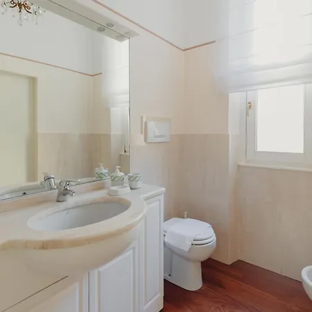 Apartment Gohost - Quiet, Bright & Stylish Flat In The Heart Of *